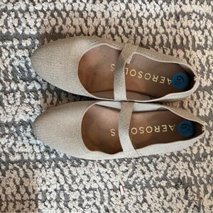 AEROSOLES Women's Tan Mary Jane Flats